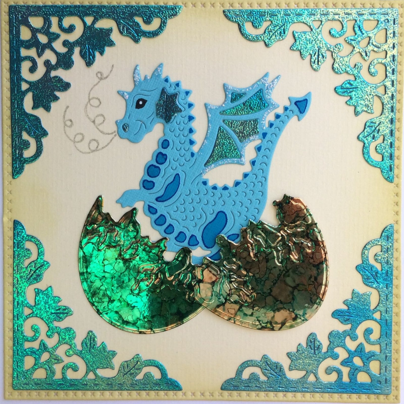 Baby Dragon Hatchling w Cracked Egg Shells Cutting & Embossing Dies