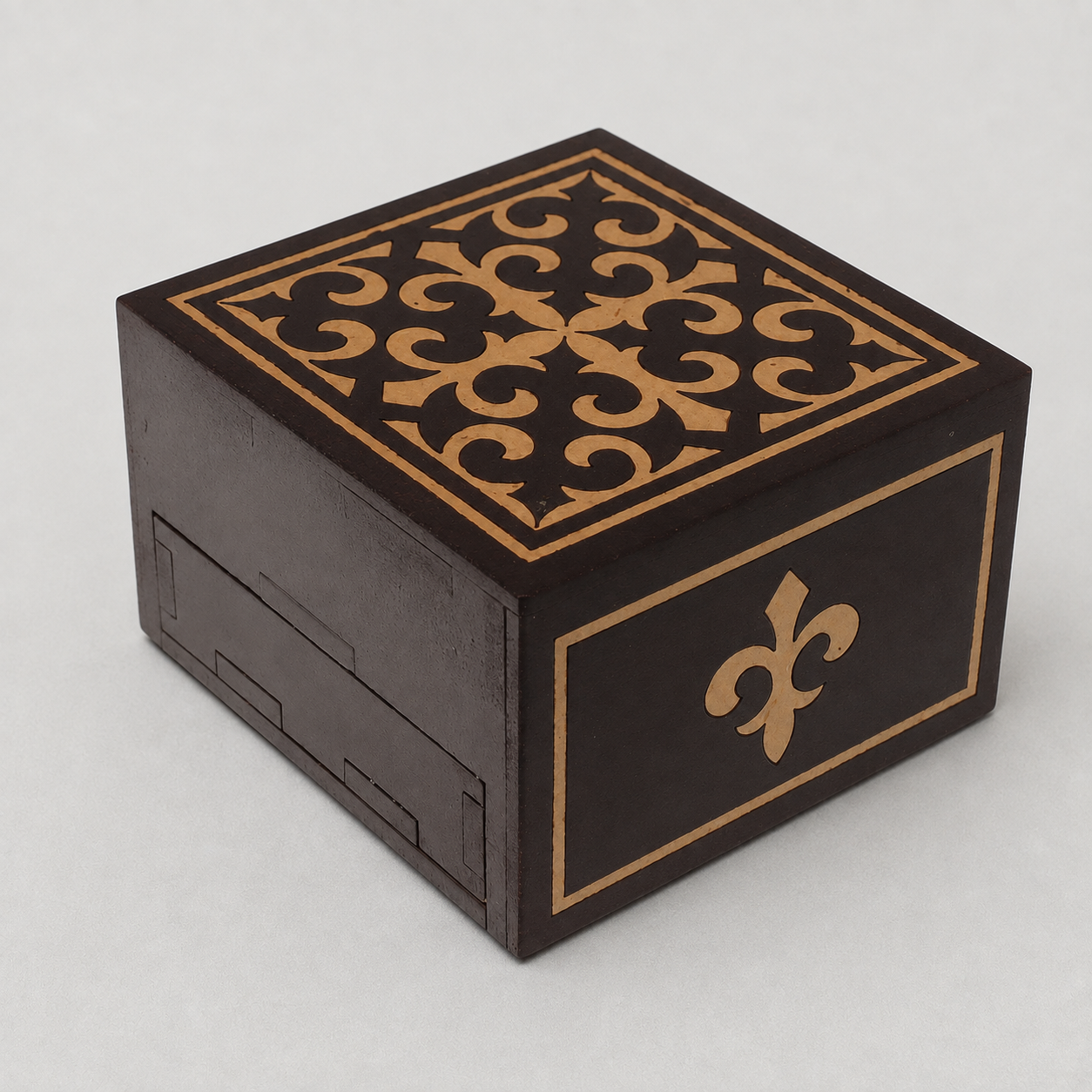 Spring Box – Advanced Puzzle Box by Jean Claude Constantin