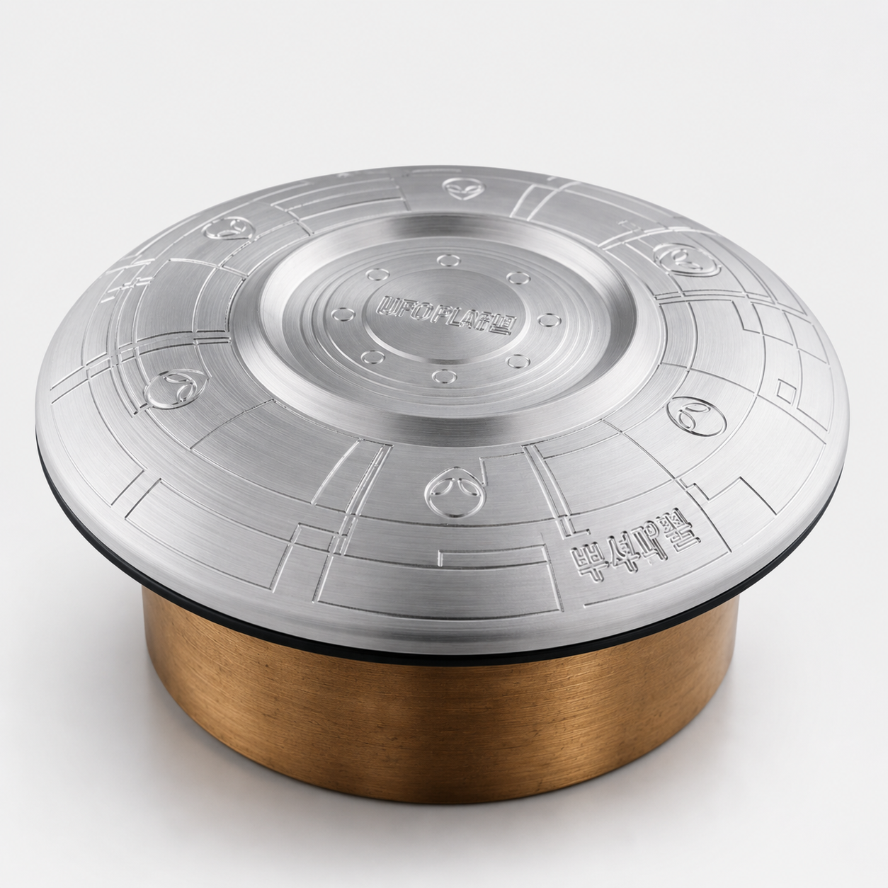 UFO Plate – Advanced Trick Puzzle by Andriy Bruns