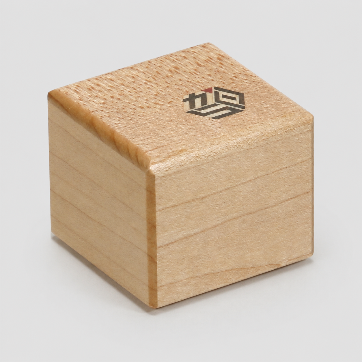 Karakuri Small Box #5 – Beginner Puzzle Box by Karakuri Creation Group