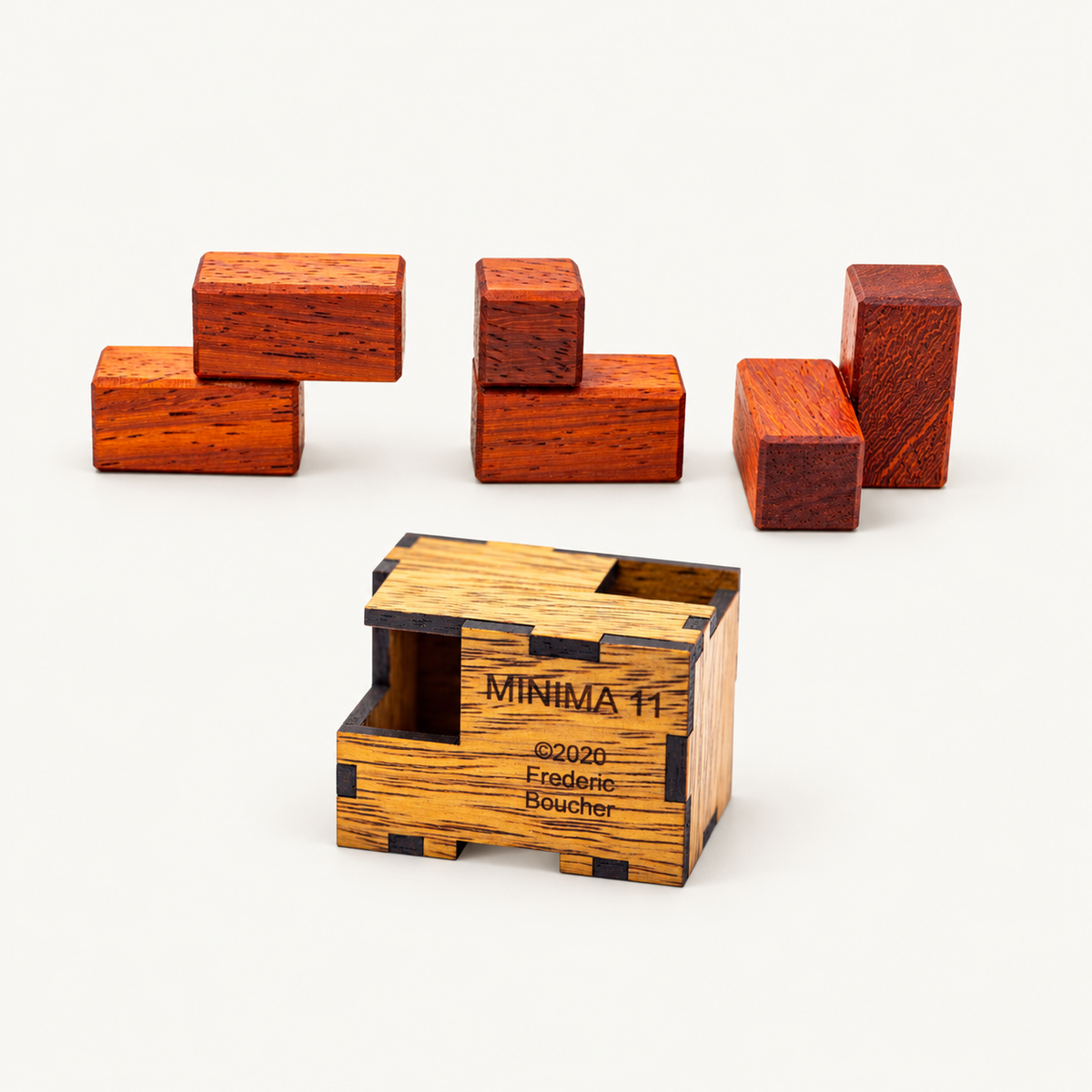 Minima 11 wooden packing puzzle by Frederic Boucher, product 1