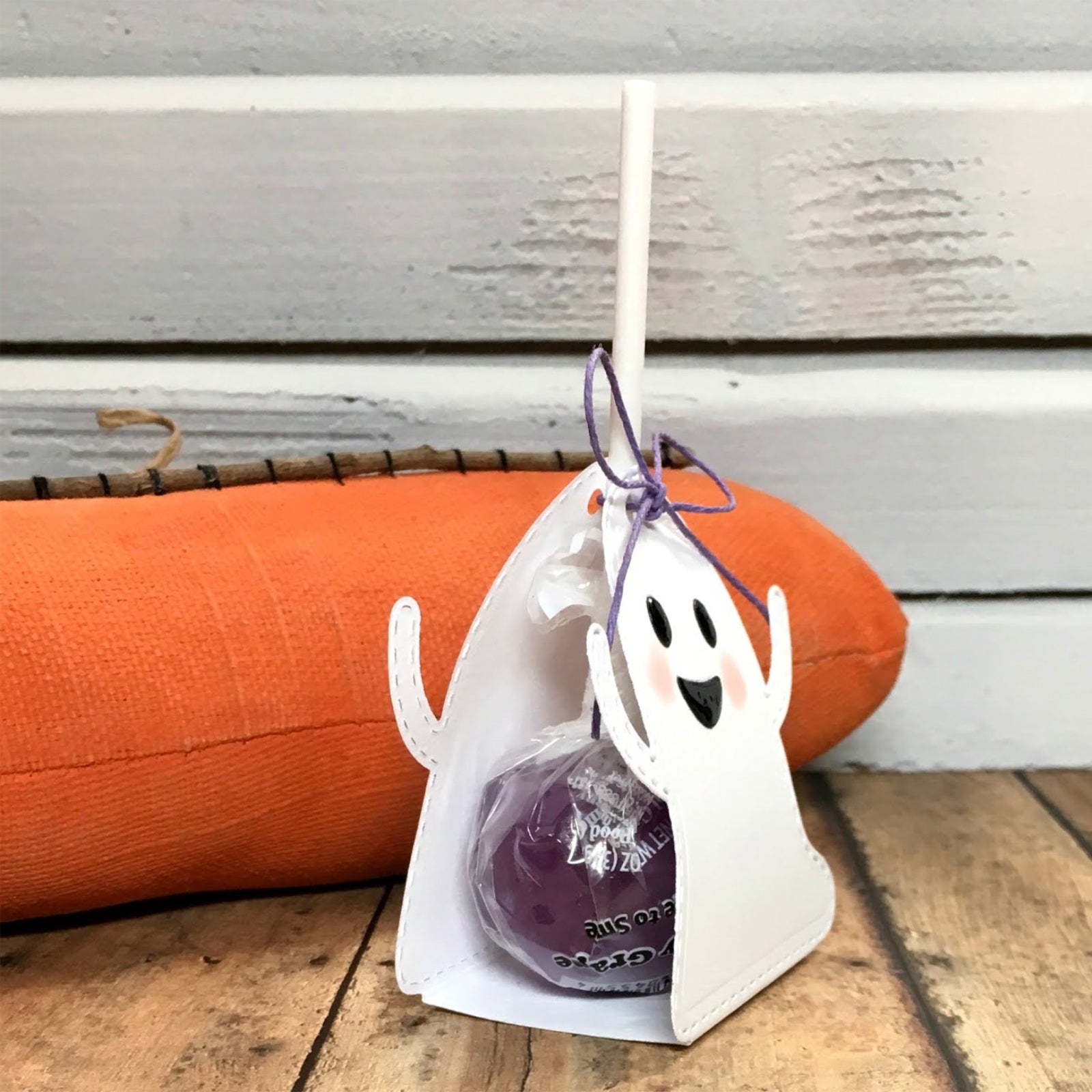 Stitched Ghost Treat Holder w BOO! Cutting & Embossing Dies