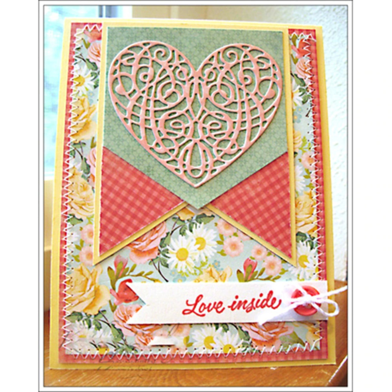 Lovely Filigree Heart Cutting Die